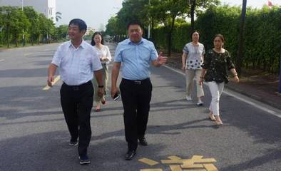曹振雷主任考察南海西樵衛(wèi)生用品產業(yè)集群地，參觀廣東昱升龍頭企業(yè)